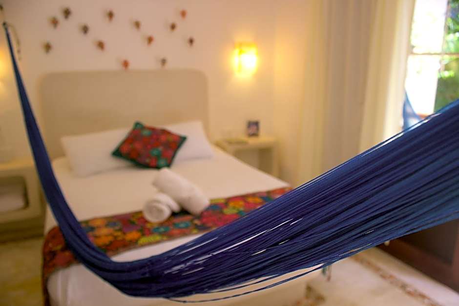 Casa Iguana Holbox - Beachfront Hotel