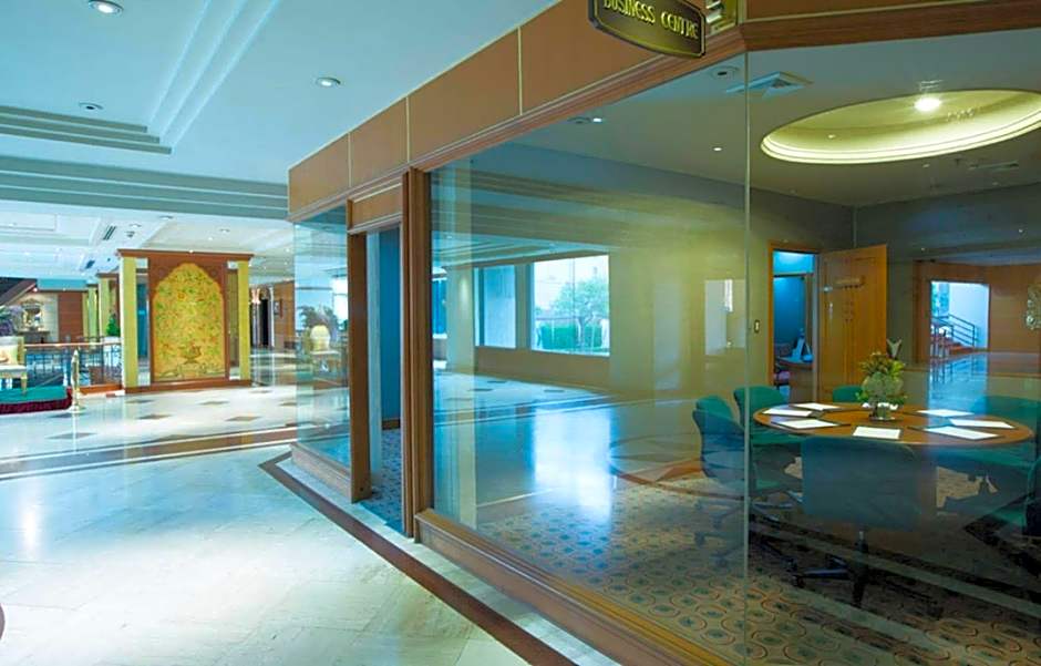 The Emerald Hotel - Bangkok