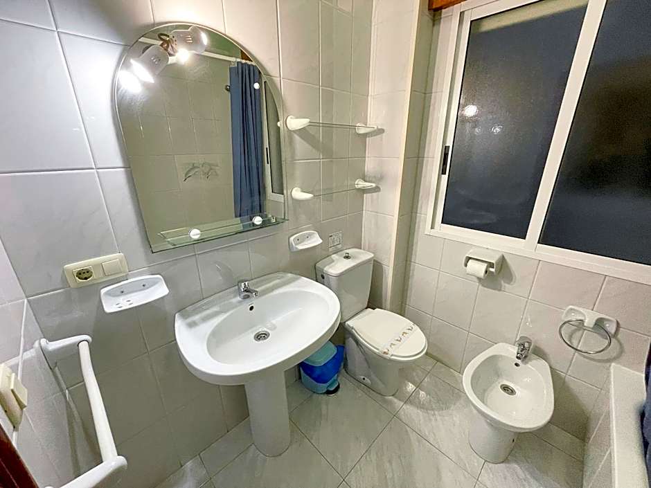 Apartamentos Revo Salinas 3000