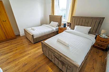 Double Room with Shared Bathroom