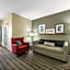 Country Inn & Suites by Radisson, Red Wing, MN
