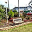 Lancaster Court Motel