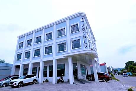 B Hotels Angeles City
