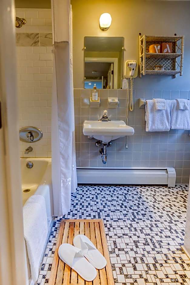 Berkshire Valley Inn