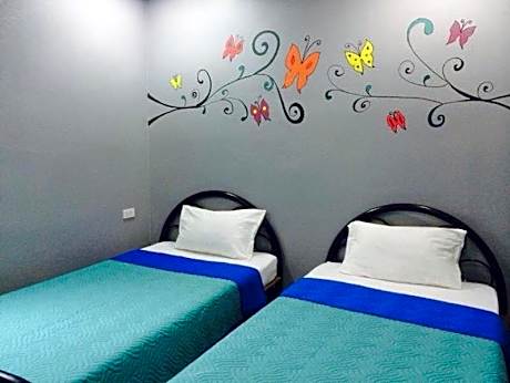 Standard Twin Room with Shared Bathroom