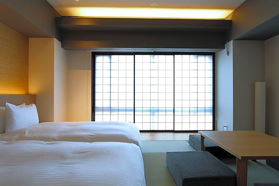MIMARU Kyoto Karasuma Oike North