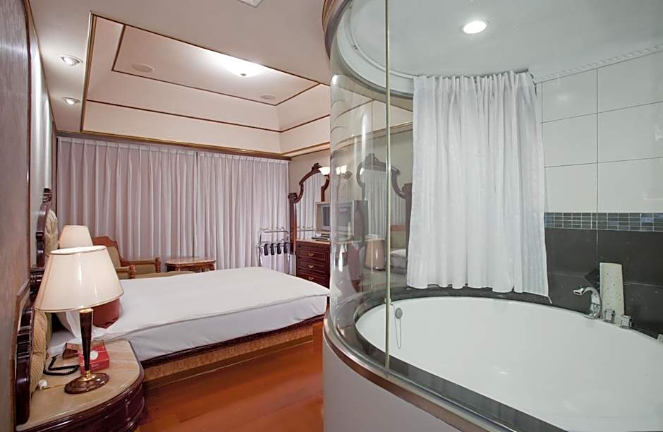 Charming City Hotel Sungshan