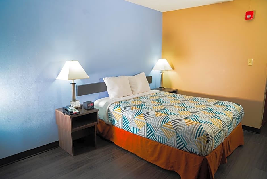 Motel 6 Litchfield, IL