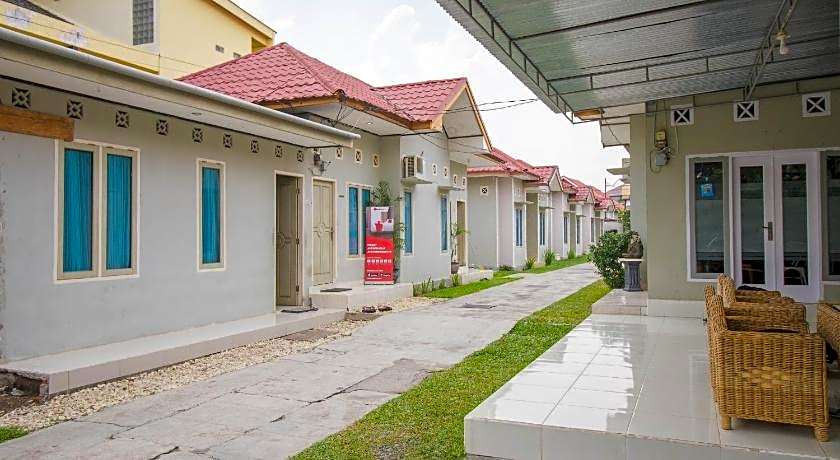 RedDoorz Syariah near Watervang Lubuk Linggau 2
