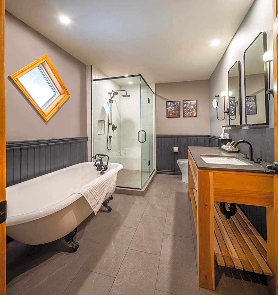 Buffalo Mountain Lodge