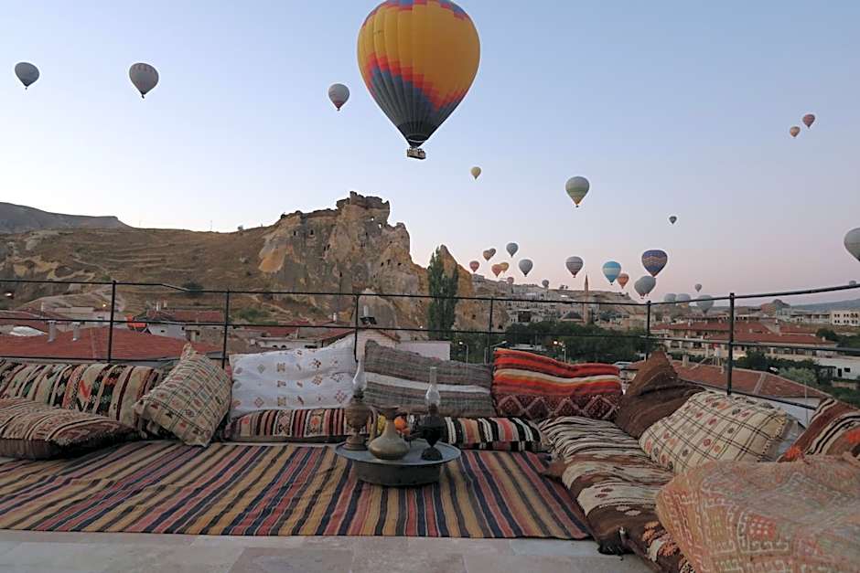 Underground Cave Suites Hotel