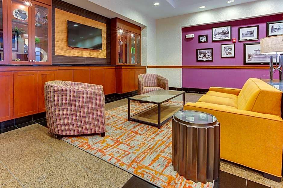 Drury Inn & Suites West Des Moines