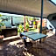 Elkira Court Motel