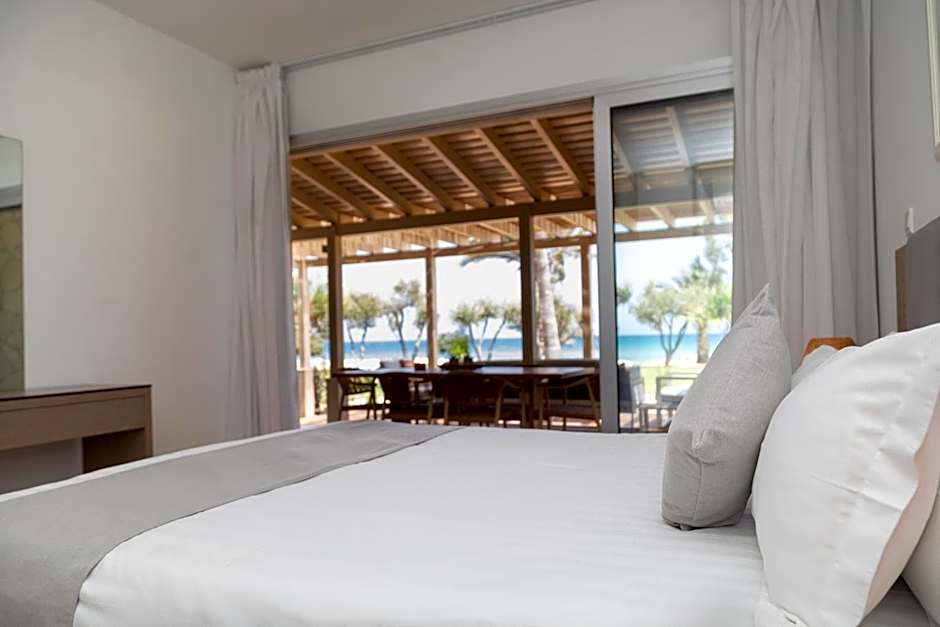 Elya Beach Luxury Suites
