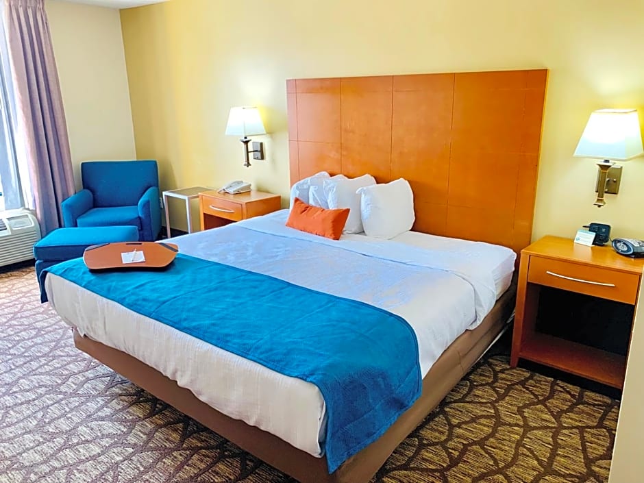 Best Western Plus Richmond Hill Inn