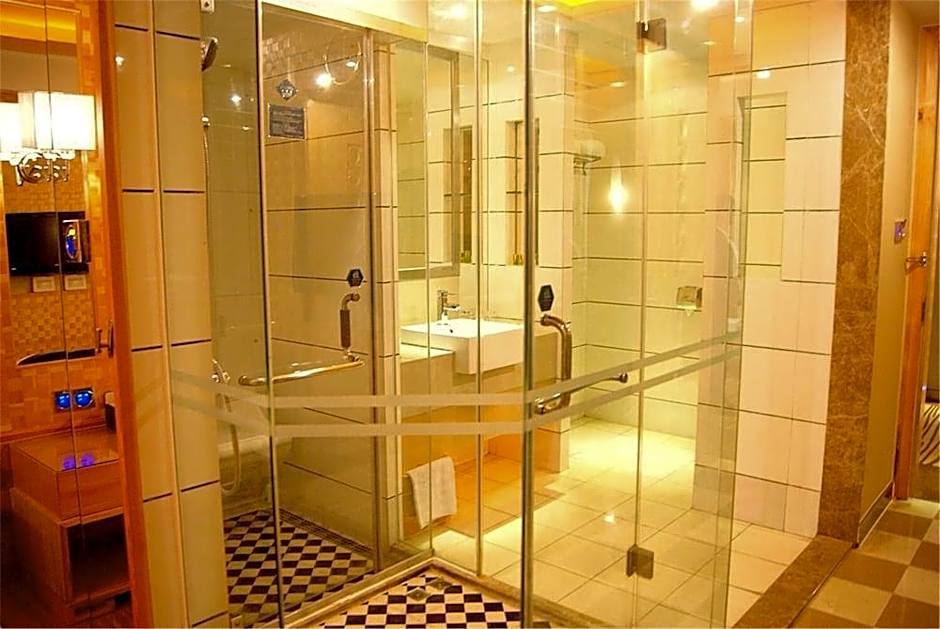 Royal Prince Hotel