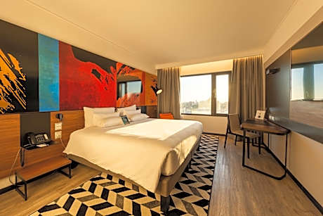 Superior King Room with Sofa
