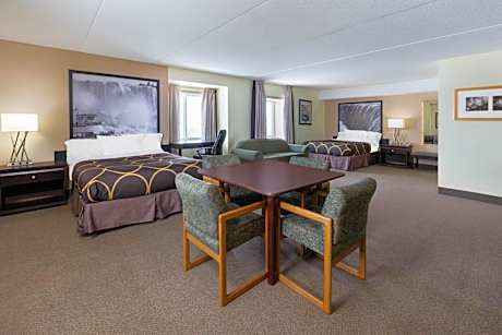 Two-Bedroom Family Suite with Four Queen Beds - Non-Smoking