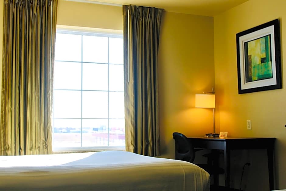 Cobblestone Hotel & Suites - Devils Lake