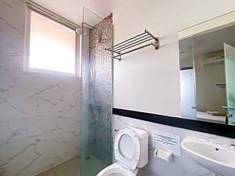 Ichiza Room RedPartner