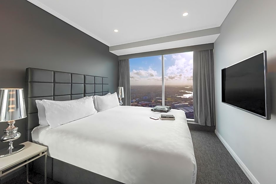 Meriton Suites World Tower, Sydney