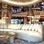 Wyndham Grand Istanbul Kalamis Marina Hotel