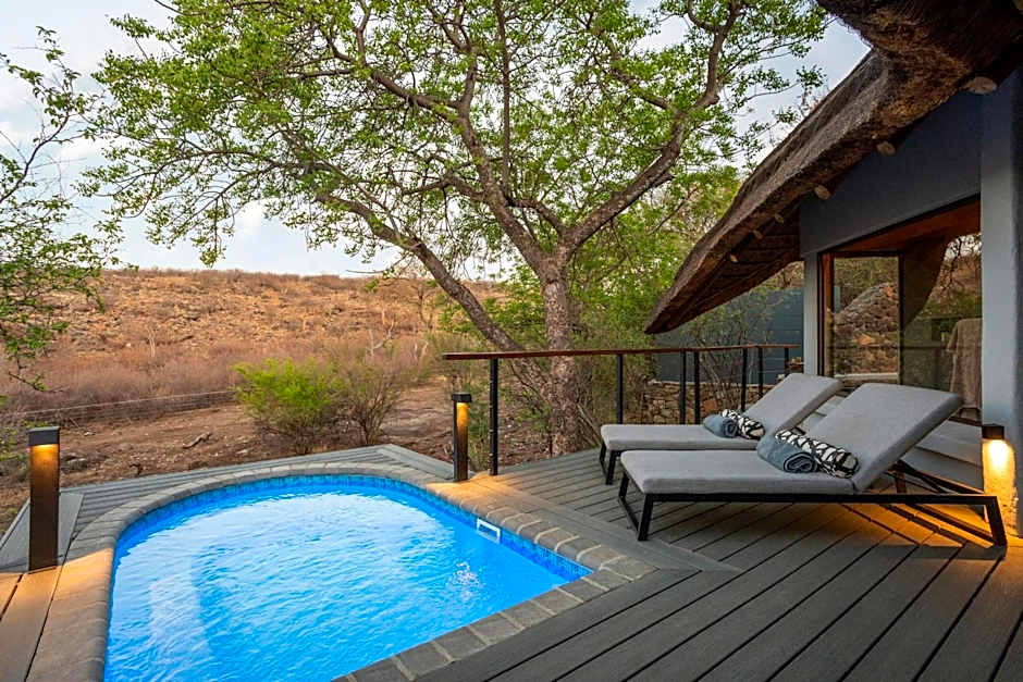 Tuningi Safari Lodge