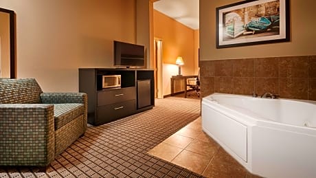 King Suite with Whirlpool - Non-smoking
