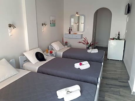 Quadruple Room with Balcony