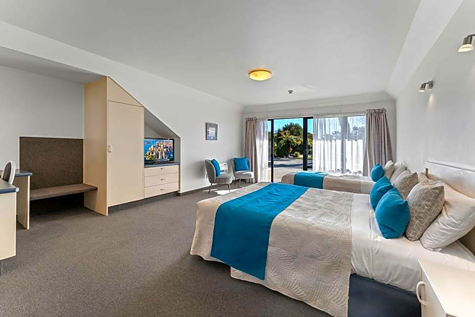 Avalon Manor Motel