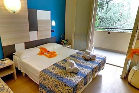 Classic Quadruple Room