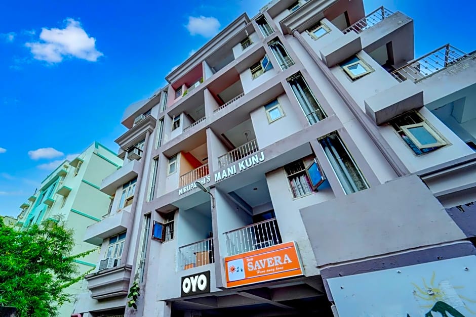 OYO Flagship Hotel New Savera