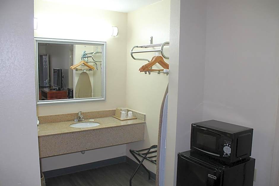 Americas Best Value Inn Tuscaloosa