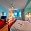 Harborside Suites at Little Harbor Hotel