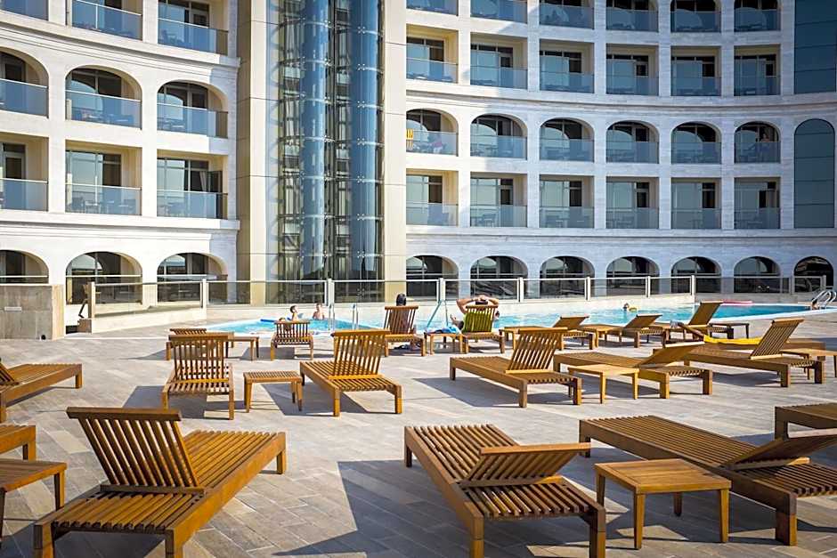 Colosseum Marina Hotel