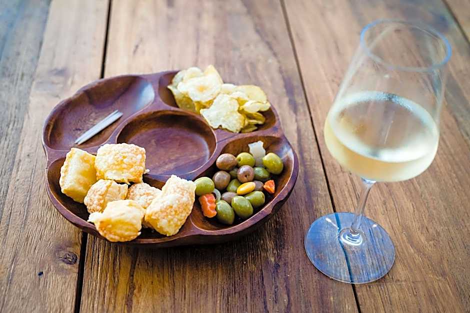 Le Hameau des Pesquiers Ecolodge, Curio Collection by Hilton