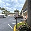 Hole Inn the Wall Hotel - Fort Walton Beach - Sunset Plaza - near Beaches & Hurlburt