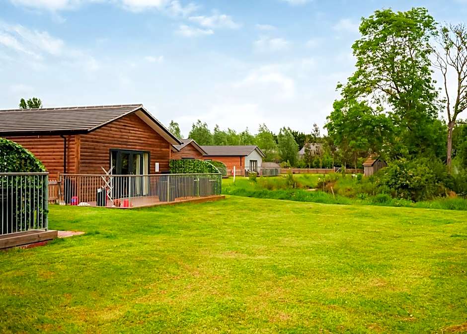 Flaxton Meadows Luxury Lodges