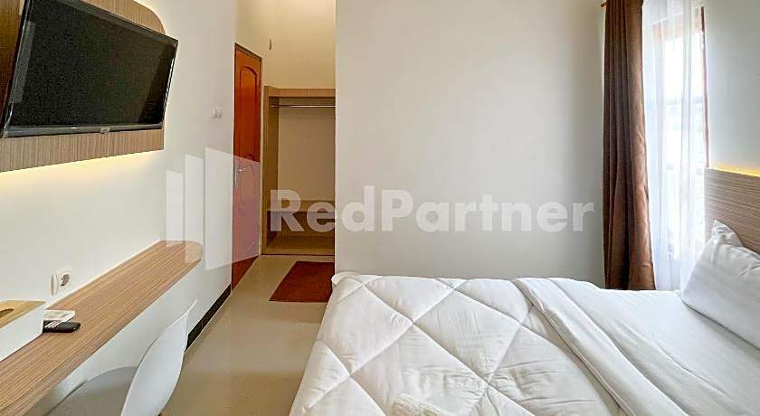 JENGGO Riverside RedPartners Kampung Inggris Pare