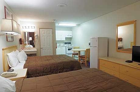 Two Queen Beds Kitchenette Non-Smoking