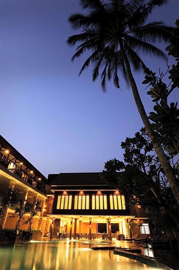 Surya Kencana Seaside Hotel