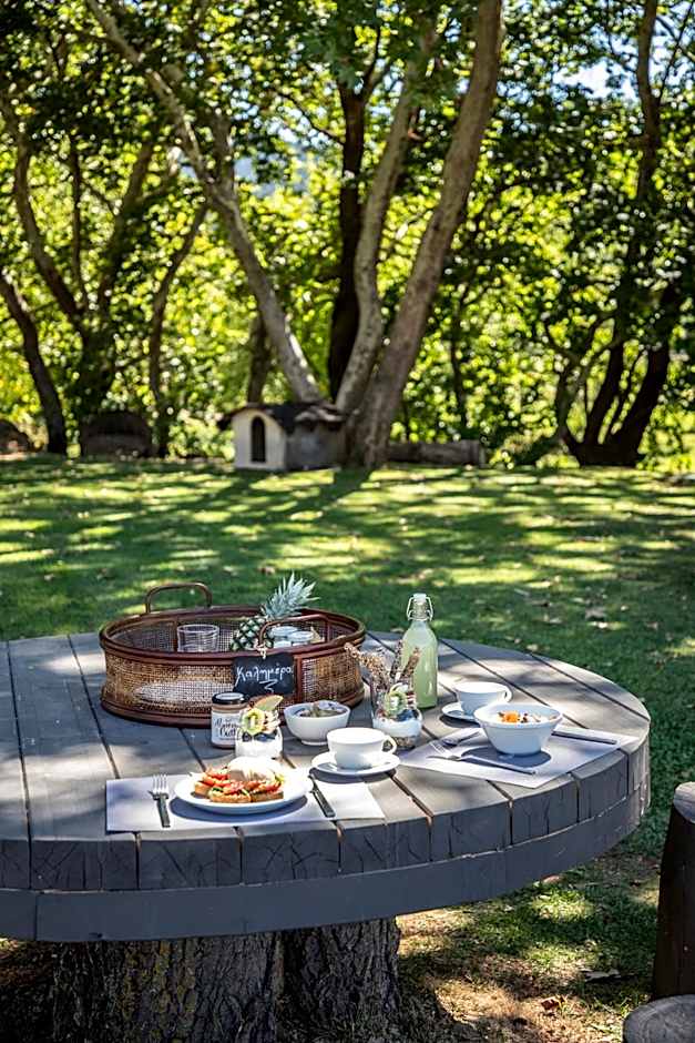 Oniropetra Boutique Hotel