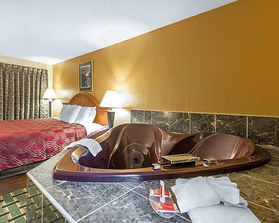 Econo Lodge Dalton West