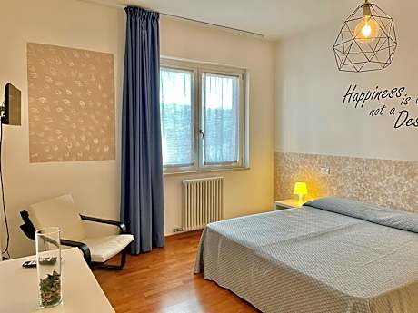 Standard One-Bedroom Apartment (4 Adults)