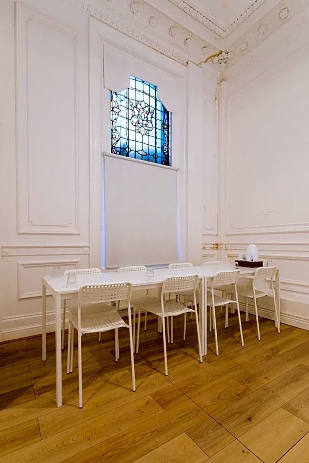 The Chapter - Hyde Park Hotel