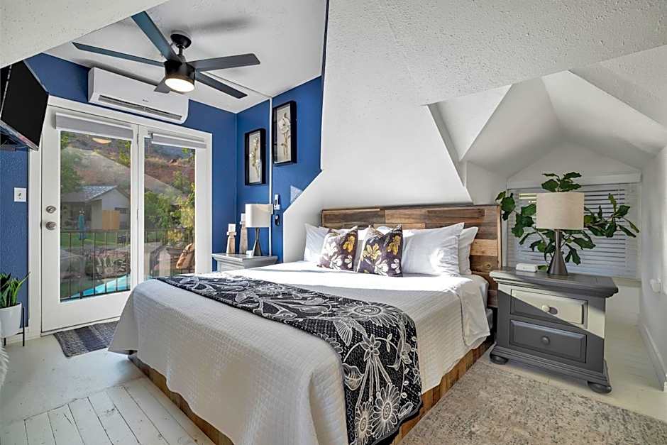 Photo 1 of 18 of Deluxe Family Suite