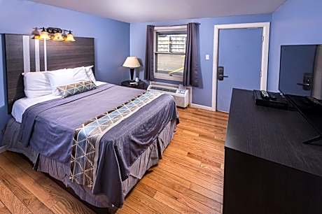 Queen Room