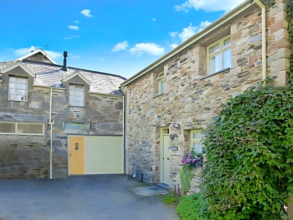 Coach House
