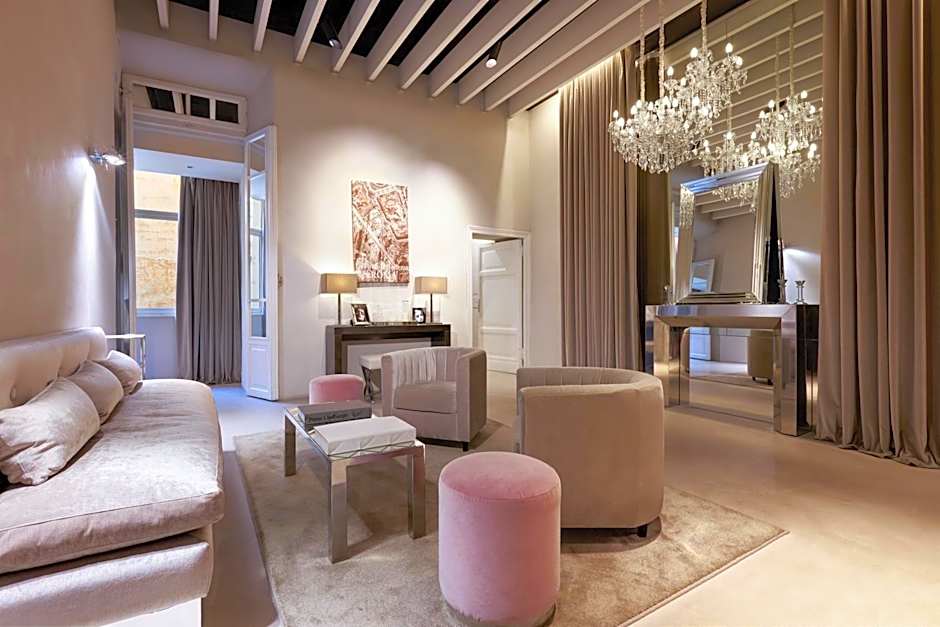 Terrace Pantheon Relais