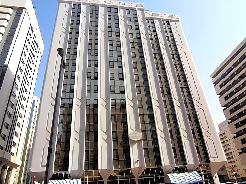 Emirates Plaza Hotel